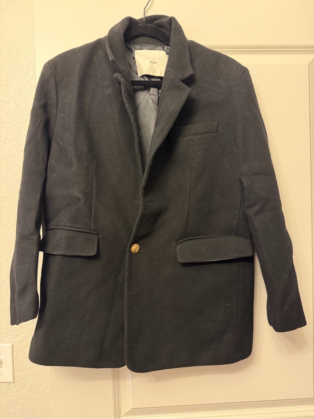 Men's Black Single-Breasted Wool Pea Coat with Gold Button